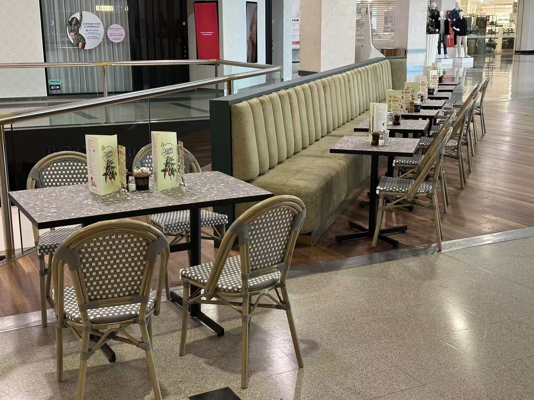 Comfortable booth and table seating at Kozzy Beans